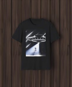 Taylor Swift’s Alien Abduction T-Shirts