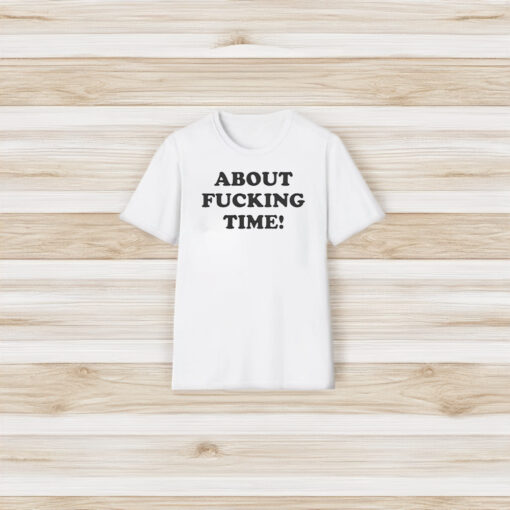 Paramore Wearing About Time T-Shirt3