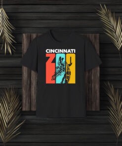 Zoo Giraffe Cincinnati Giraffe T-Shirt