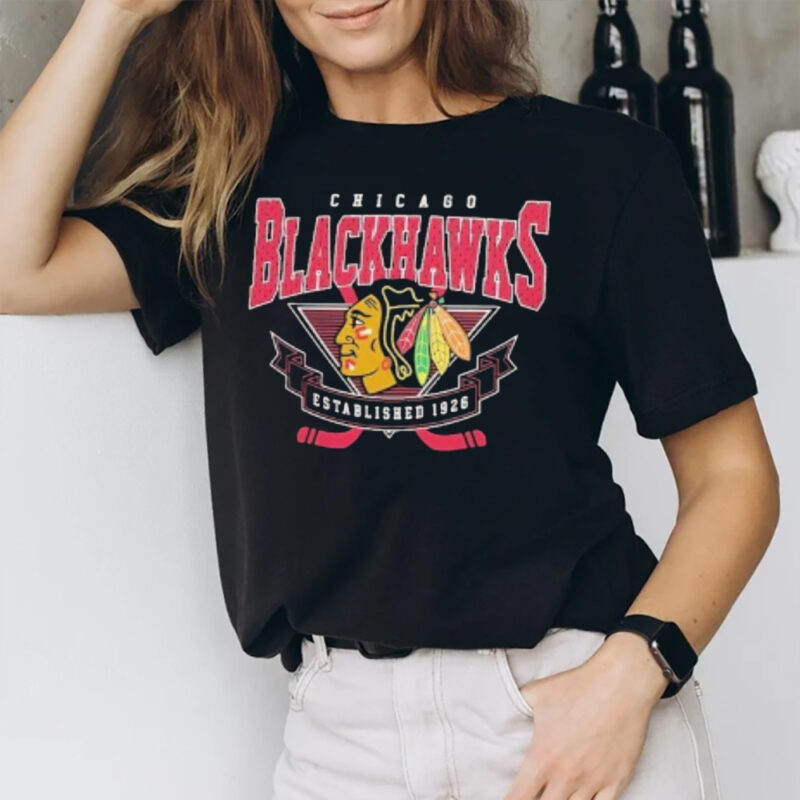 Chicago Blackhawks Starter Team Logo Graphic T-Shirt2