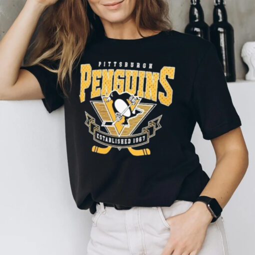 Pittsburgh Penguins Starter Team Logo Graphic T-Shirt2