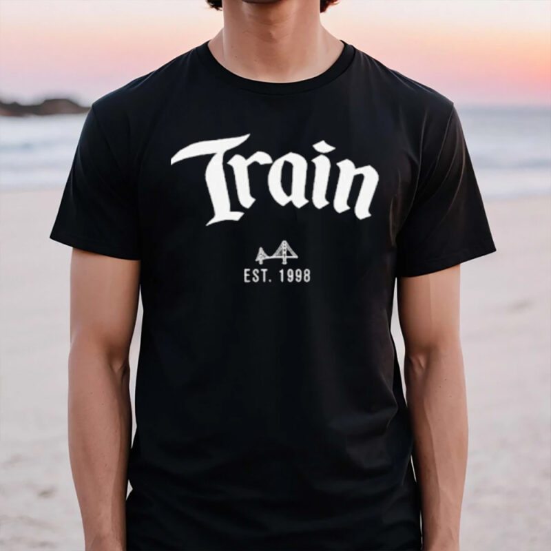 Train Arch Logo T-Shirt3