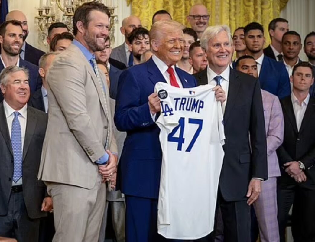 Los Angeles Dodgers Trump 47 T-Shirt